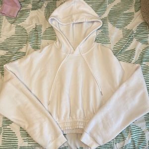 NVGTN Cropped Sweatshirt!!!